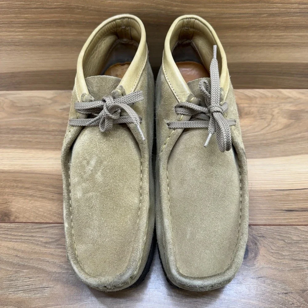Cole Haan Wallabee Boots Mens 7.5 Beige Suede Lace Up Crepe Sole‎